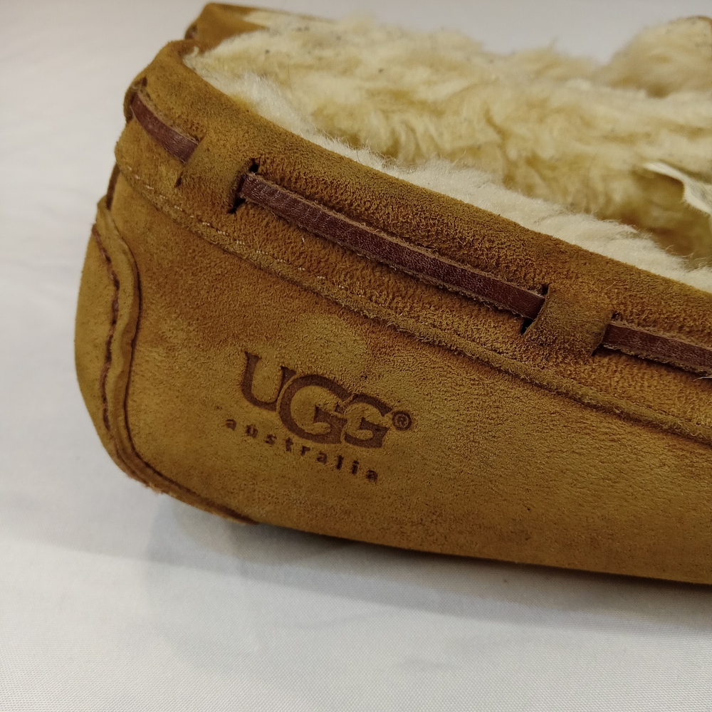 UGG Australia Women Dakota Moccasin Chestnut Slipper US Size 7 Loafer - Picture 5 of 11